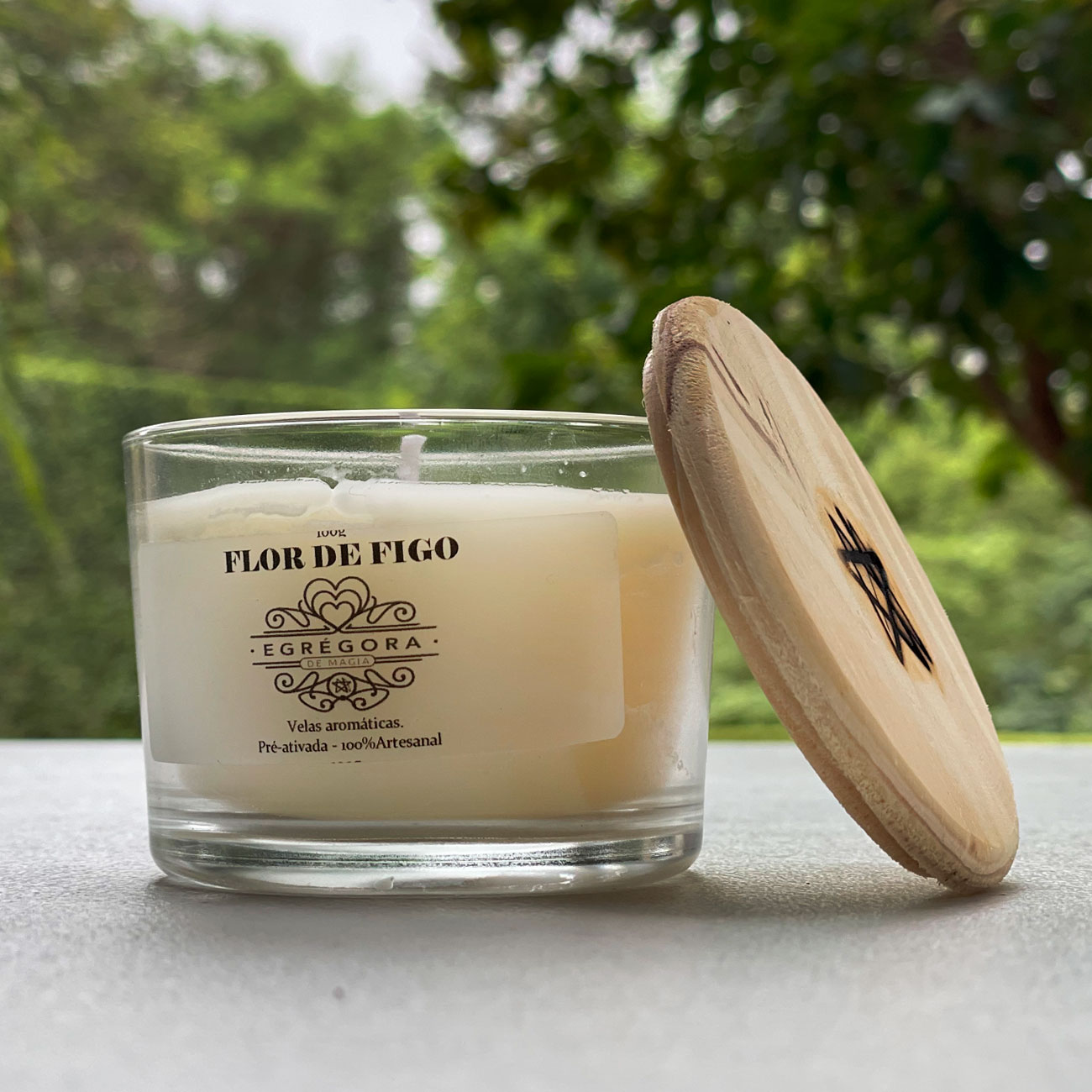 Vela Aromática Flor de Figo ativada com Magia.
