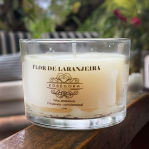 Vela Aromática Flor de Laranjeira ativada com Magia.